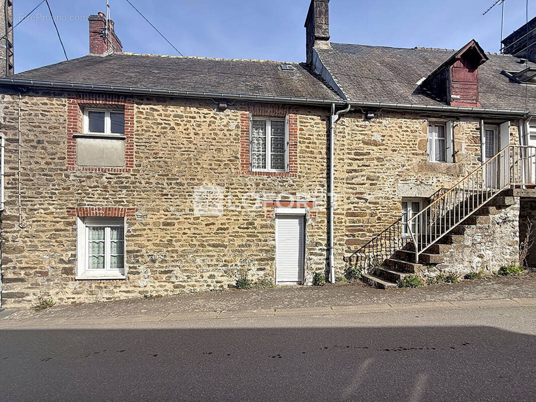 Maison à SAINT-GEORGES-DES-GROSEILLERS