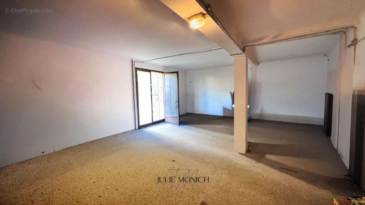 À 2 pas de la plage Maison avec jardin et potentiel - photo 13