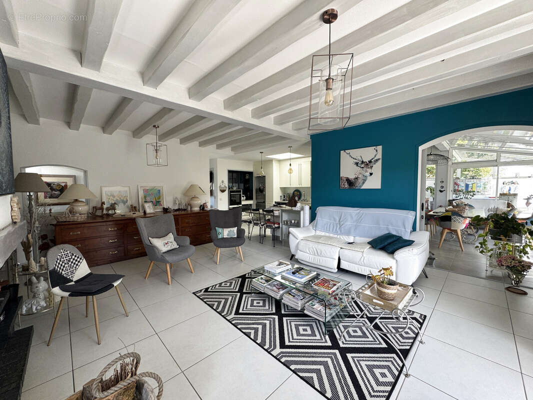 Maison à MESCHERS-SUR-GIRONDE