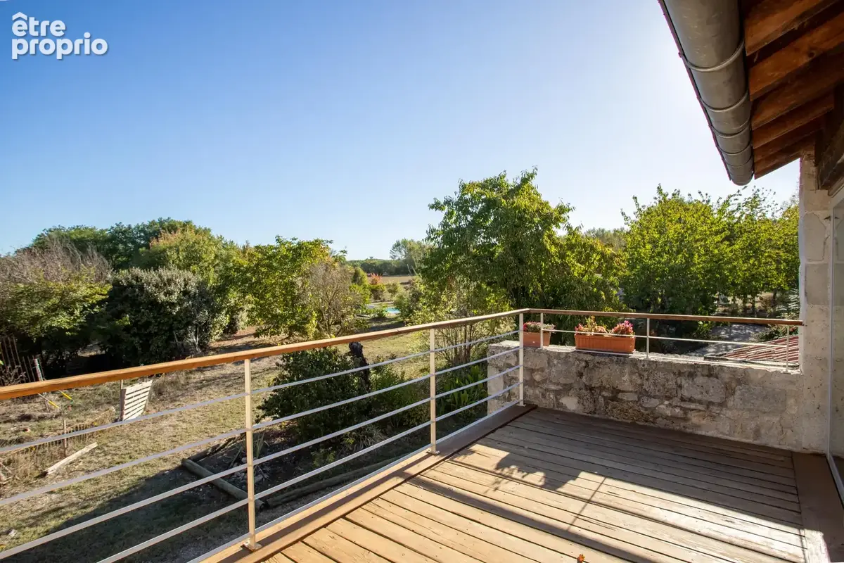 Maison de campagne avec annexe, piscine et terrain - photo 13