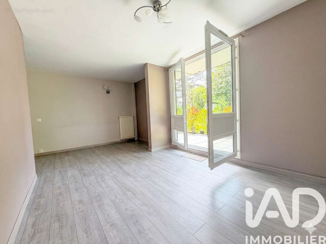 Appartement 82 m² à Palaiseau  - photo 3