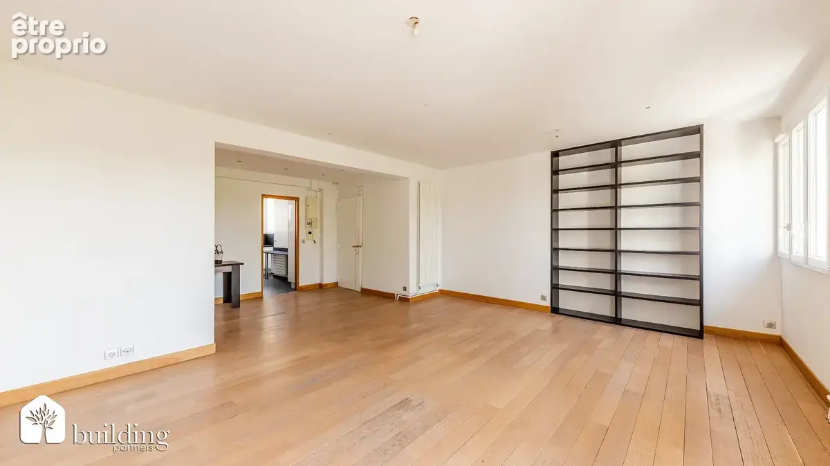 A vendre - Neuilly-sur-Seine Proche Saussaye - Appartement 6 pièces avec balcon de 97.10m² - photo 5