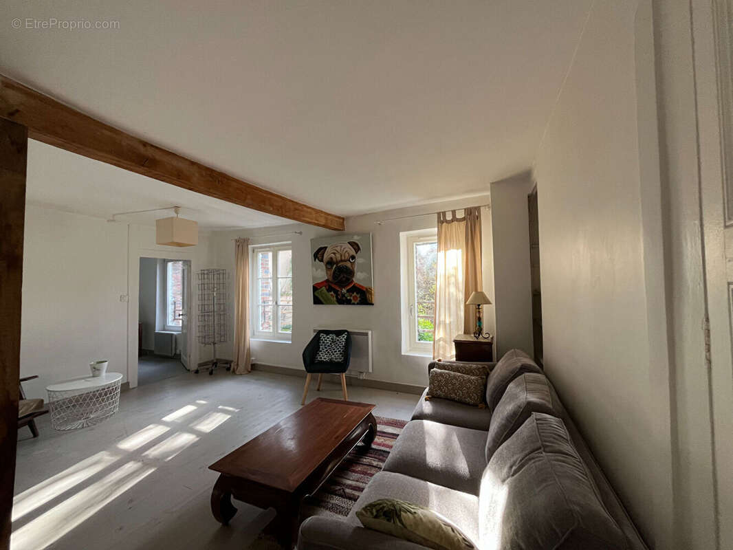 Appartement à FERRIERES-EN-GATINAIS