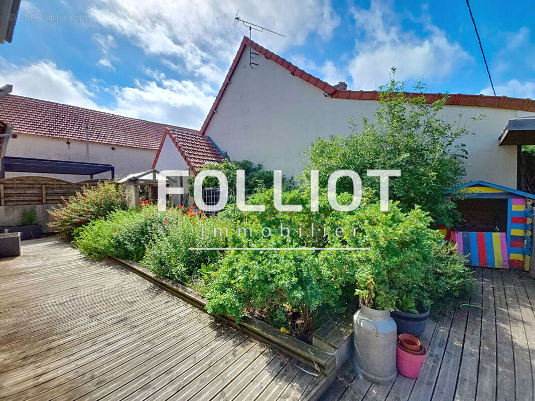 Maison à COUDEVILLE-SUR-MER