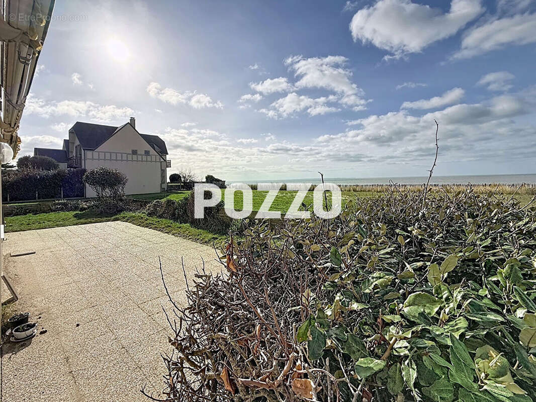 Appartement à JULLOUVILLE