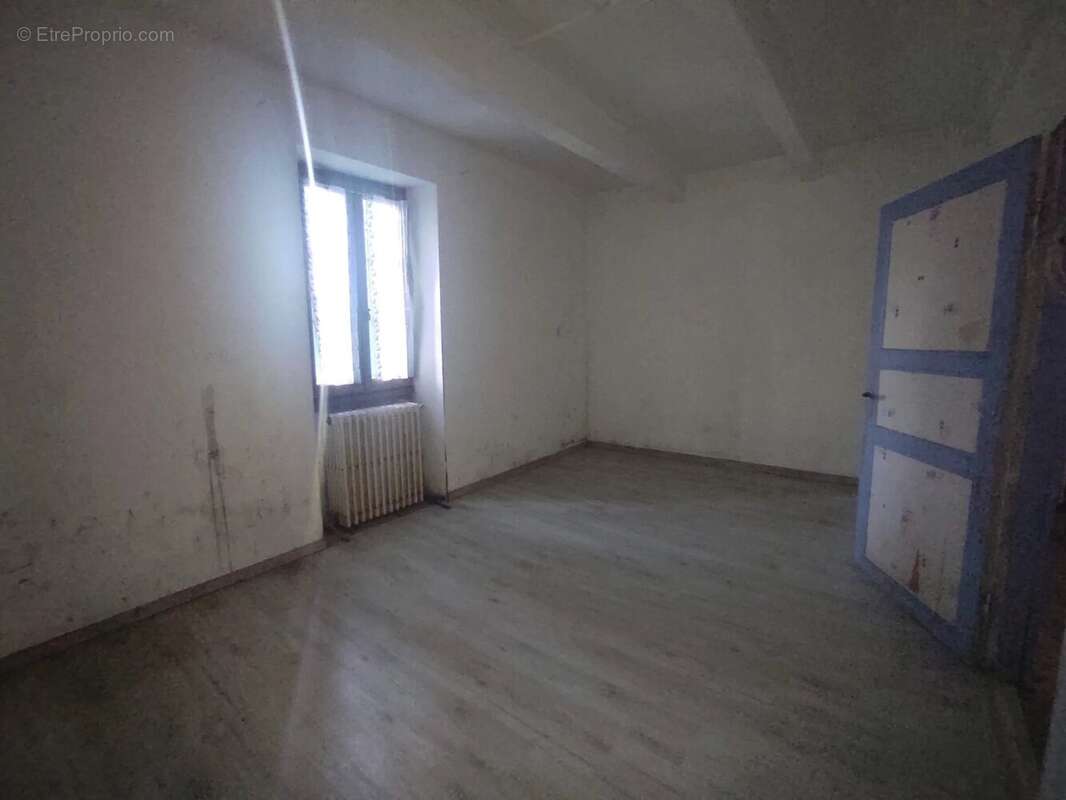 Maison 120 m² à Montpezat-De-Quercy  - photo 8