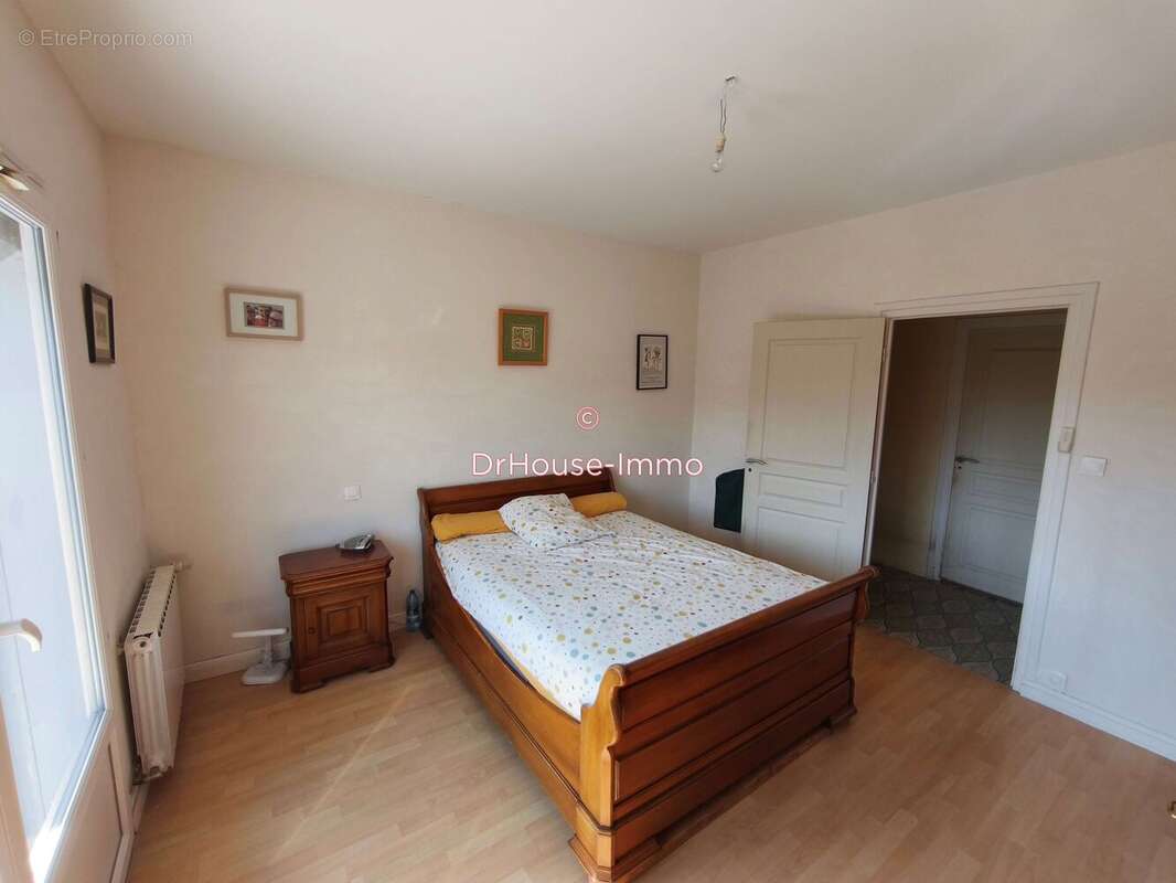 Maison 175 m² à Les Martres-De-Veyre  - photo 18