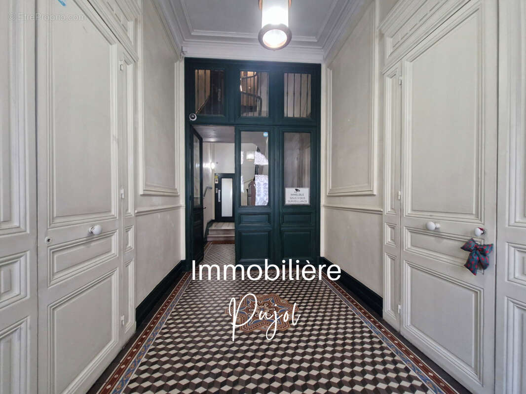 Appartement à MARSEILLE-6E