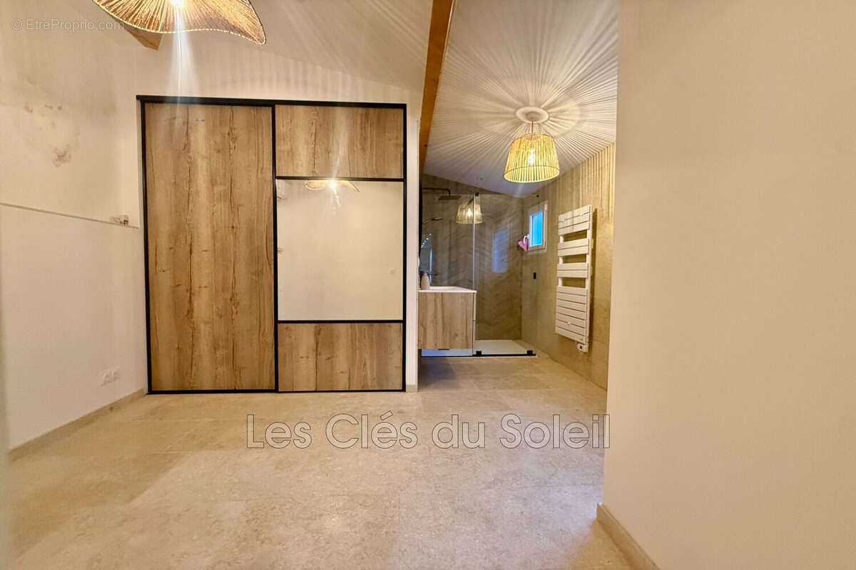 Appartement à HYERES