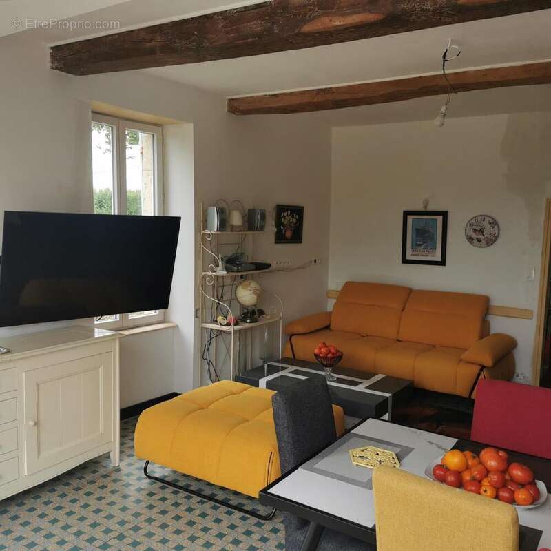 Maison 244 m² à Pergain-Taillac  - photo 8