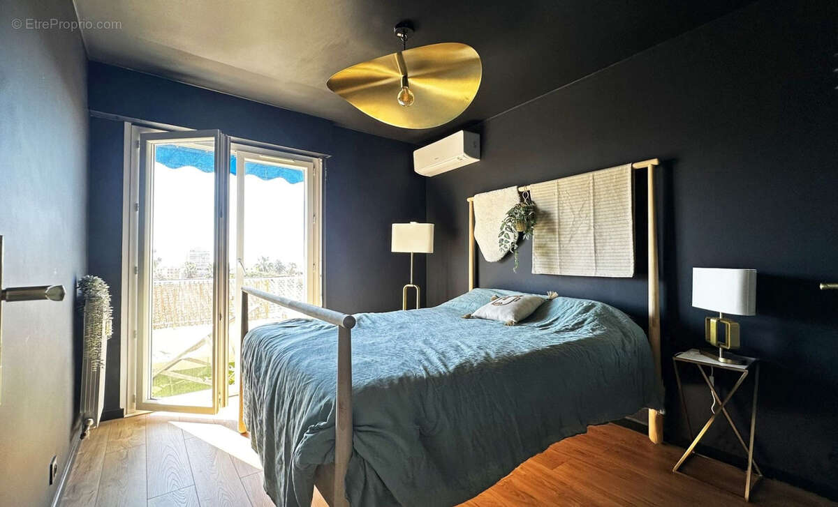 Appartement à HYERES