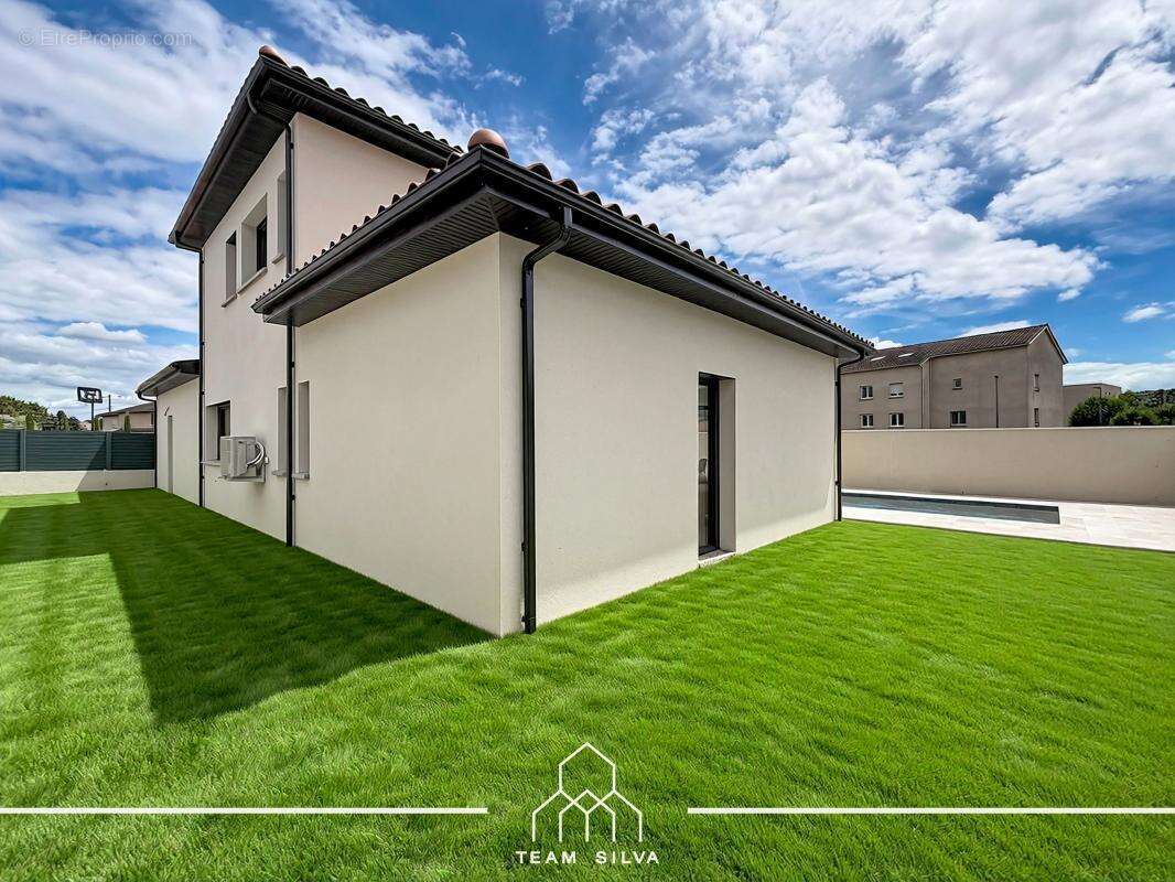 Maison à SIMANDRES