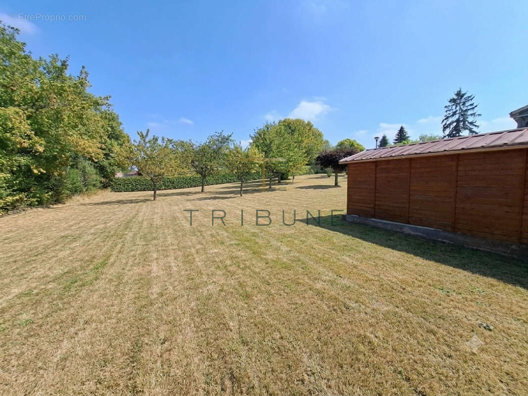 Maison T4 avec sous sol, jardin et garage à camping car - photo 20