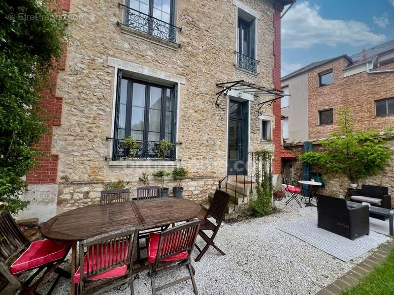 Maison à MELUN