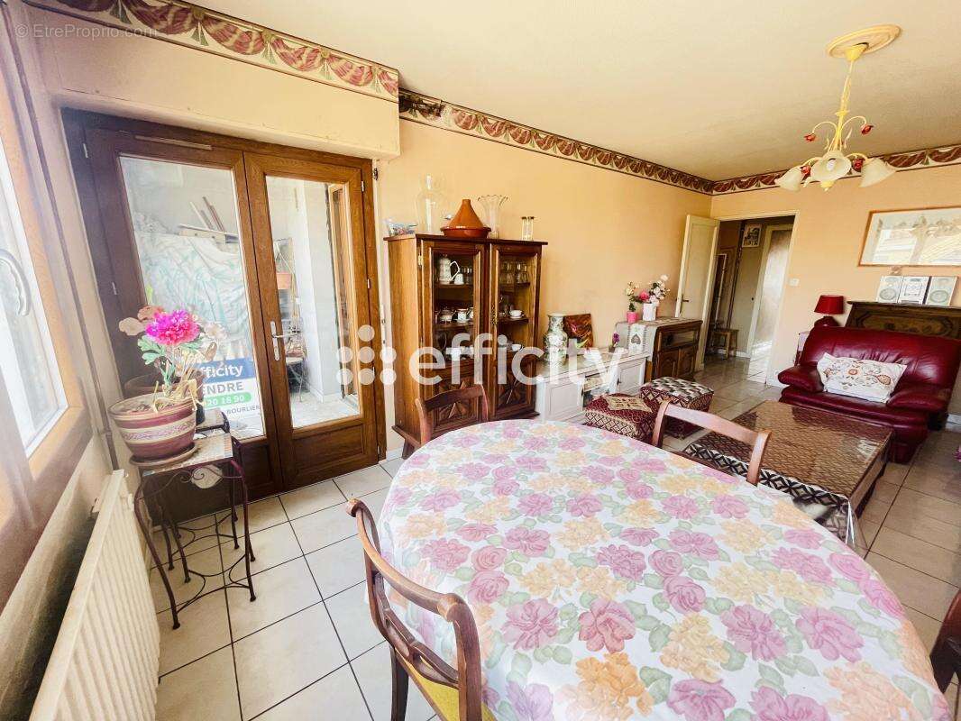 Appartement - photo 2