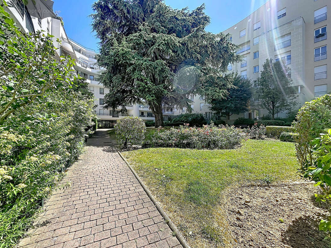 Appartement à CHATILLON