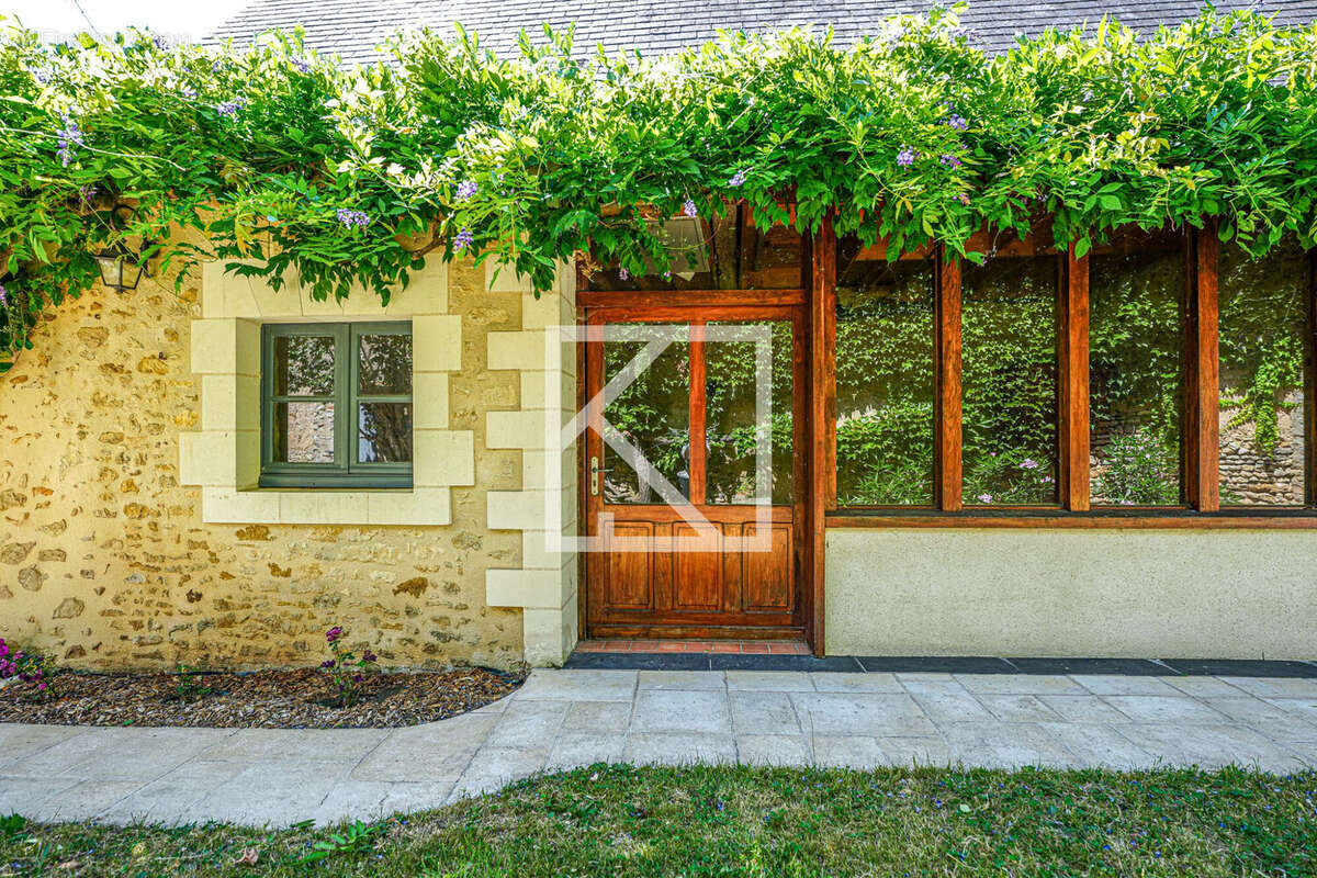 Maison 170 m² à Huille  - photo 4