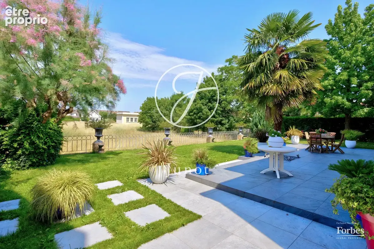 Croissy-sur-Seine - CENTRE-VILLE - Maison - 5 chambres - 179.02m² - Terrain 587m². - photo 29