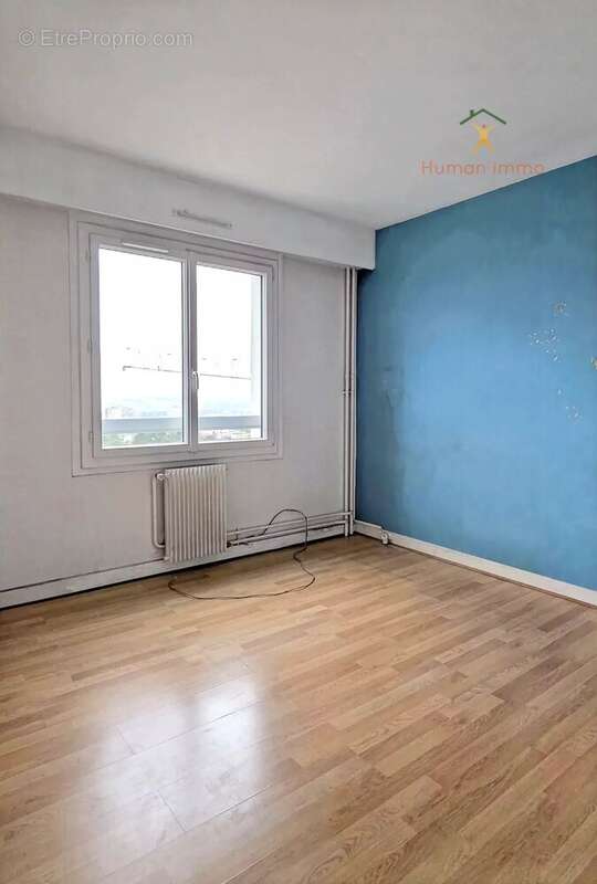 Appartement à L'HAY-LES-ROSES
