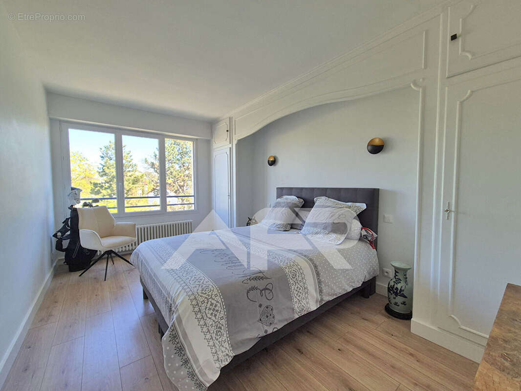 Appartement à LE VESINET