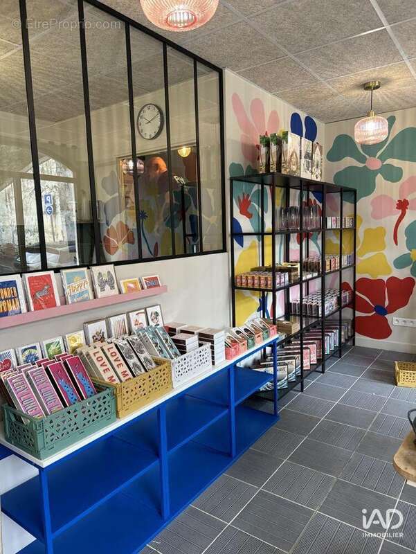Photo 3 - Commerce à FRANCONVILLE
