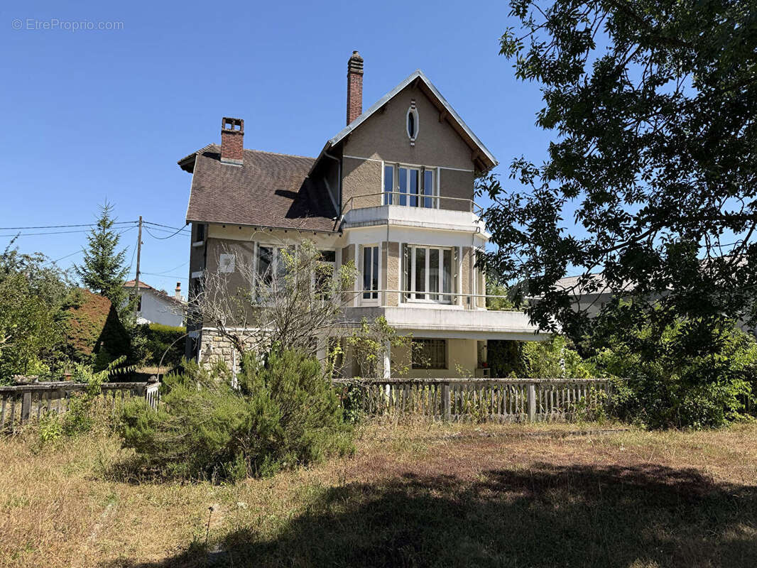 Maison à COSNE-COURS-SUR-LOIRE