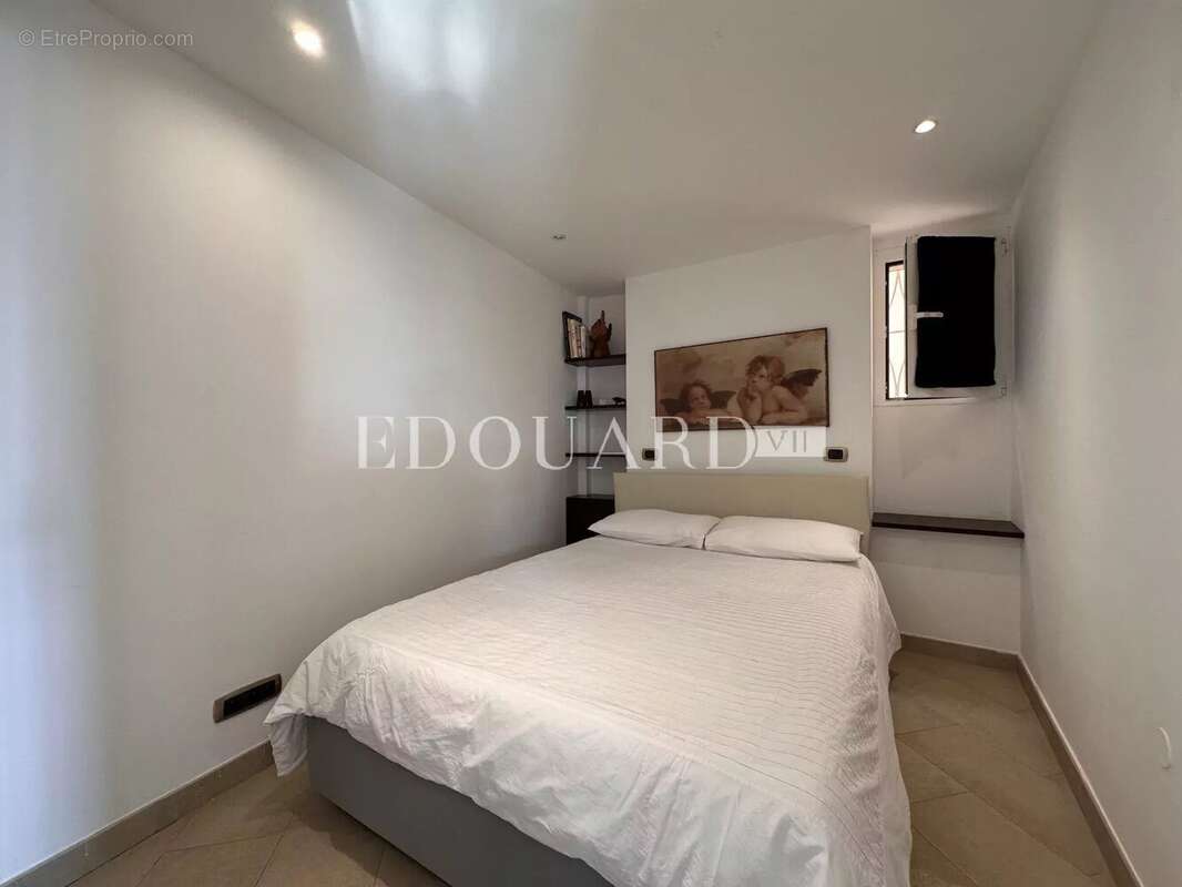 Appartement à ROQUEBRUNE-CAP-MARTIN