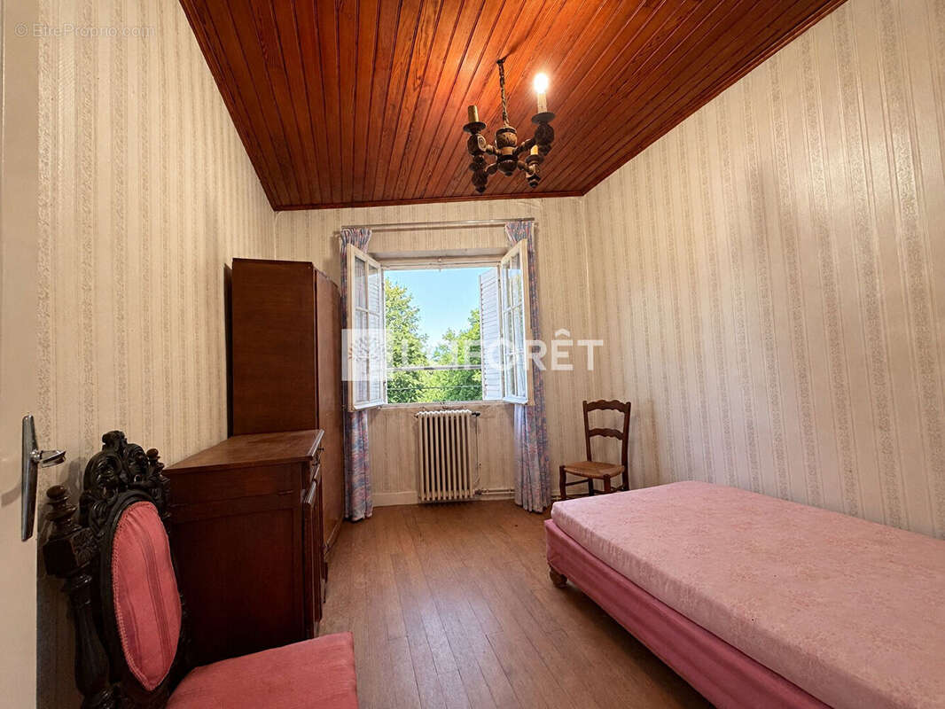 Maison Mercues 5 pièce(s) 131 m2 - photo 6