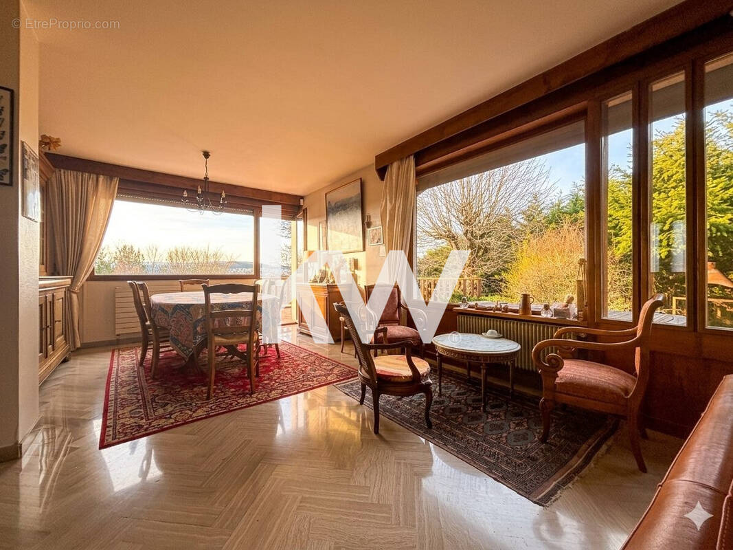 Maison à ROCHE-LA-MOLIERE