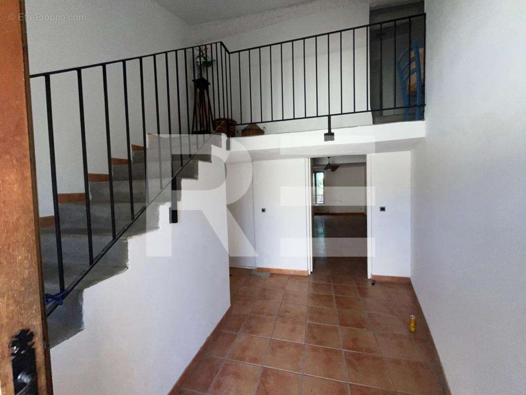 Appartement à BERNIS