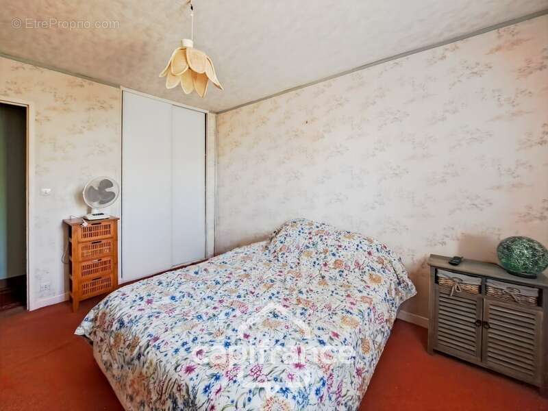 Maison avec sous sol total 6 pièces LE CHATELET (18) - photo 22