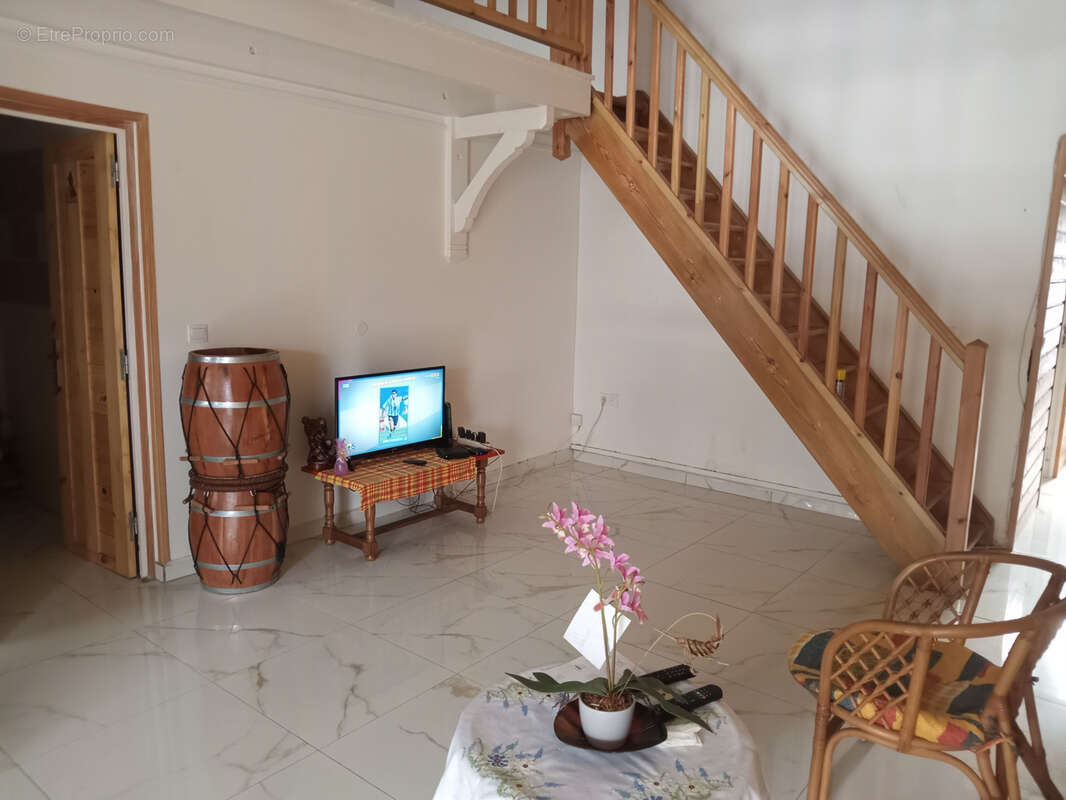 Maison à CAPESTERRE-BELLE-EAU