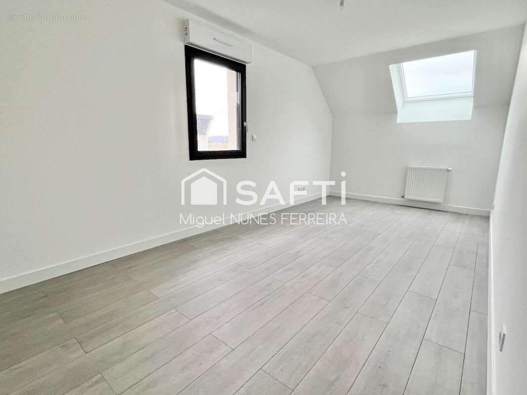 Photo 6 - Maison à OISSEL