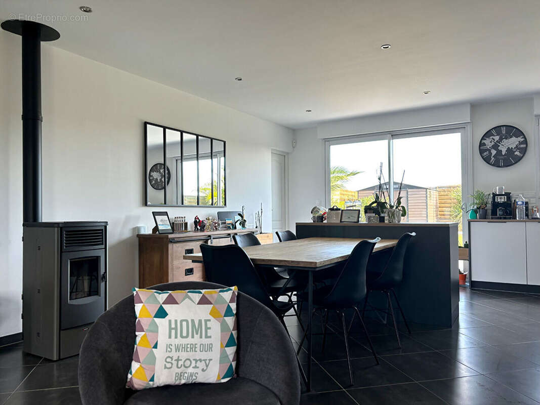 Maison à TONNAY-CHARENTE