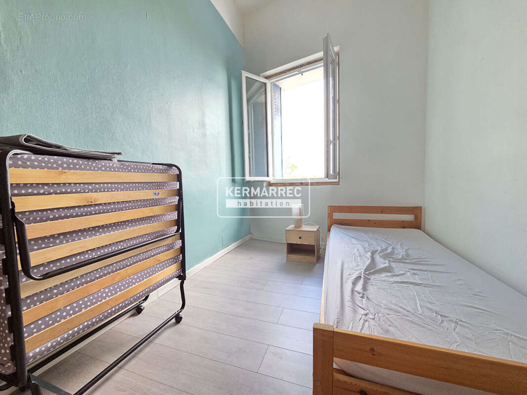 TRIGNAC - 7 chambres - 198 m² - photo 7