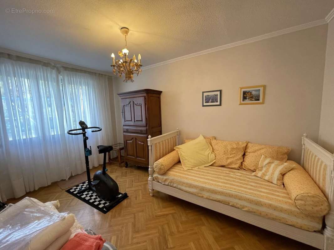 Appartement à MANDELIEU-LA-NAPOULE