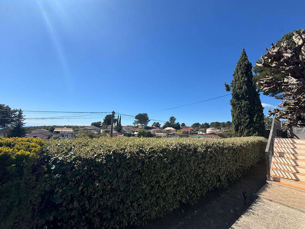 Maison à LE CASTELLET