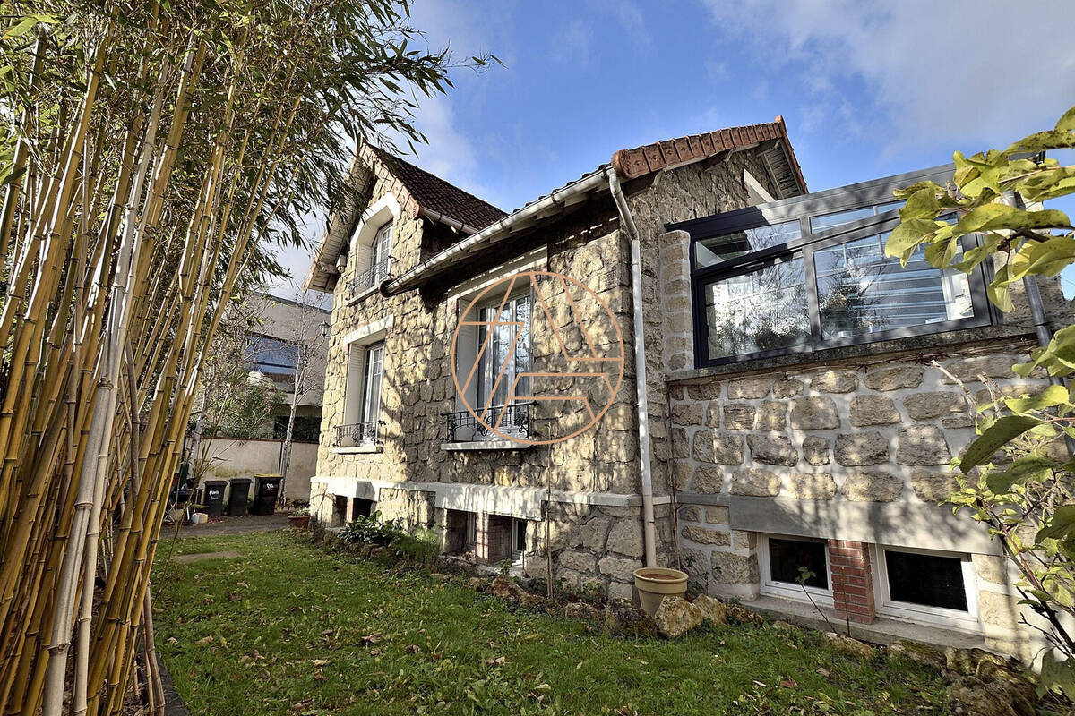 Maison à SAINT-MAUR-DES-FOSSES