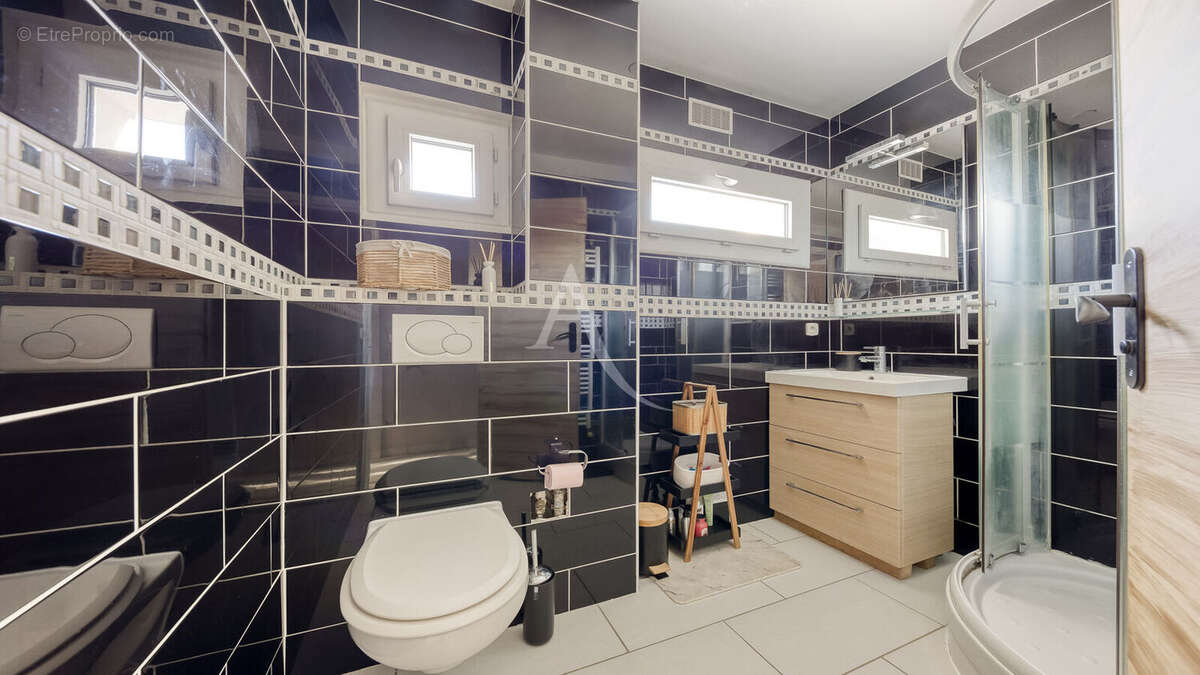 Appartement à OZOIR-LA-FERRIERE