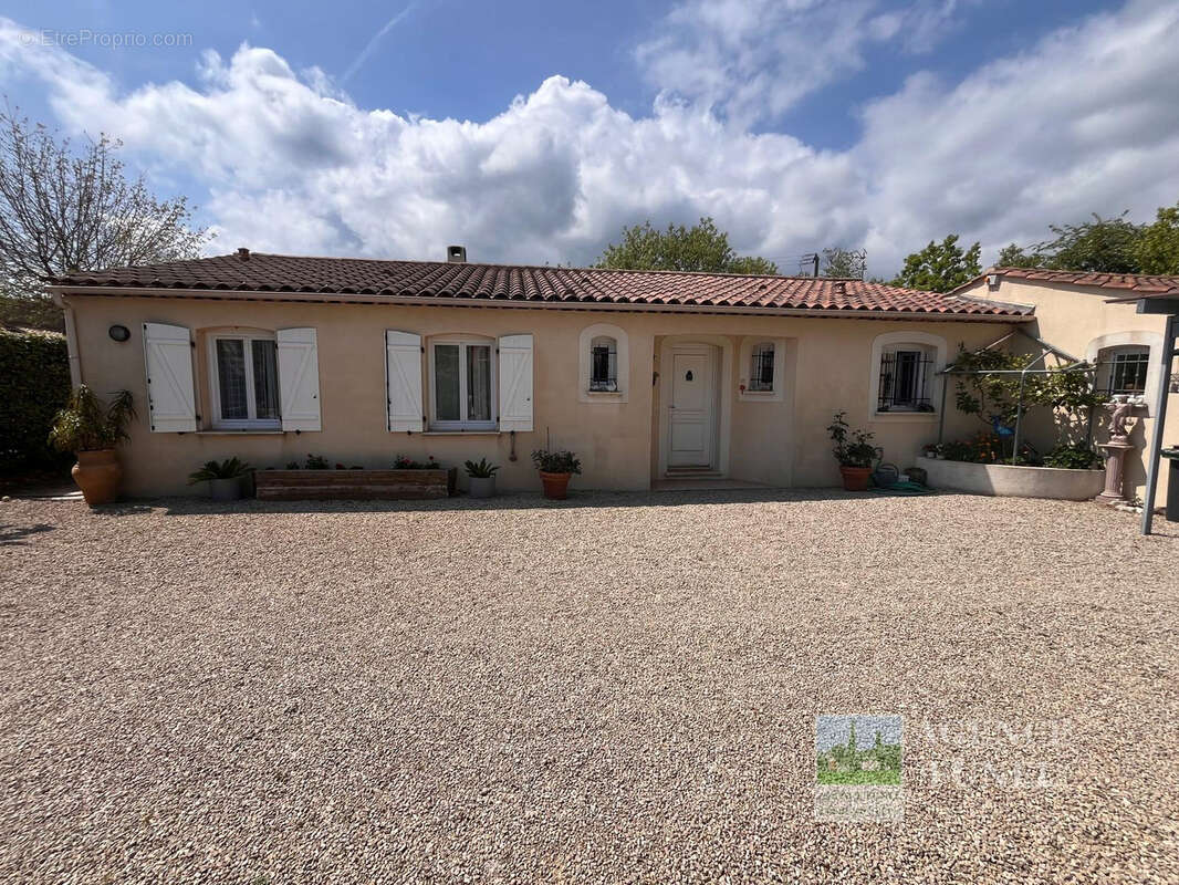 Maison à SAINT-VALLIER-DE-THIEY