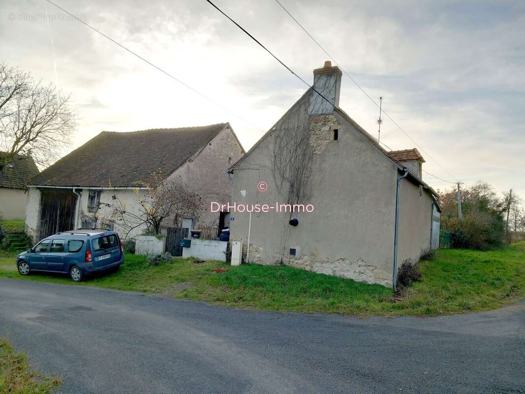 Maison à LA TRIMOUILLE