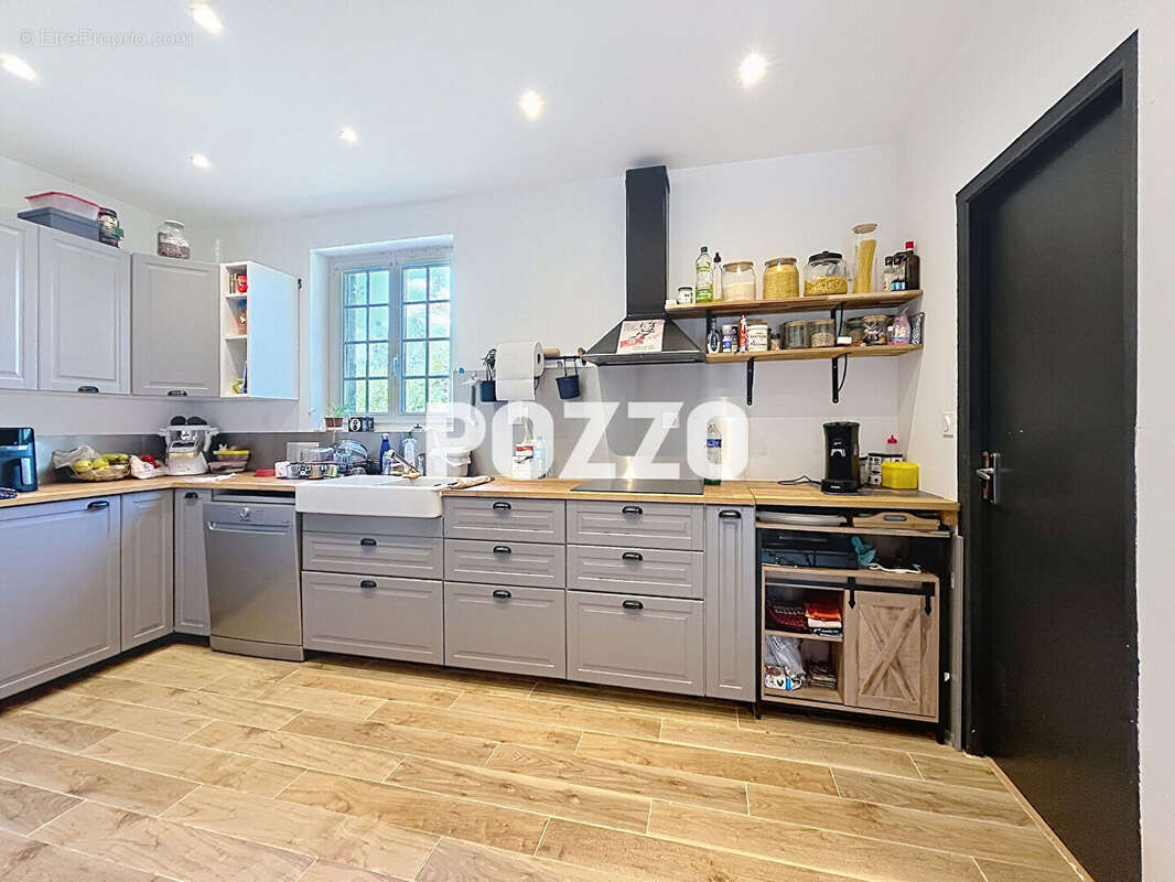 MAISON - 5 pièces - 3 chambres - jardin - terrain de 1 hectare - Saint-Lo Ouest - photo 2