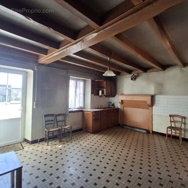 Maison à CHASSENEUIL-SUR-BONNIEURE