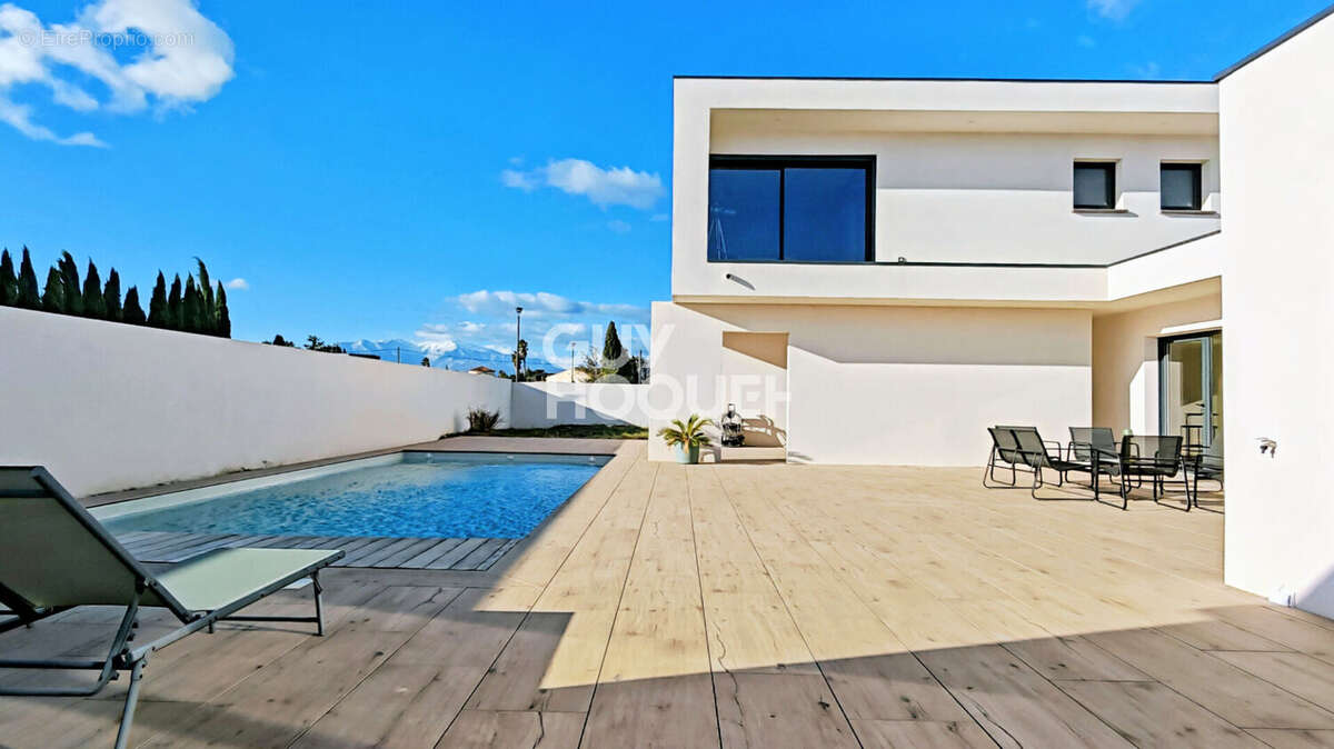 Villa contemporaine, 227 m² - 4 suites - Piscine - EN EXCLUSIVITE . A vendre Perpignan (66000) Parc Ducup - Environnement calme  - photo 2