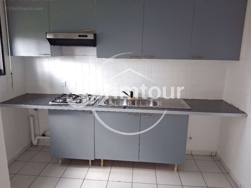 Appartement à BAIE-MAHAULT