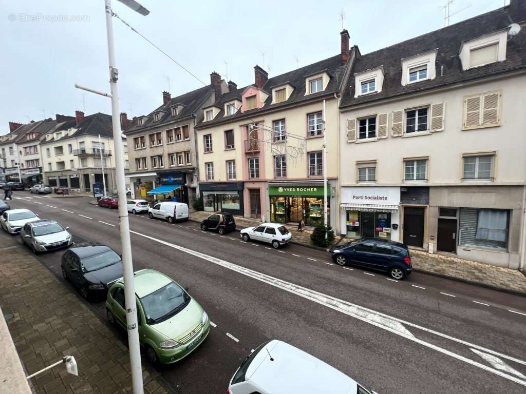 Commerce à LE CREUSOT