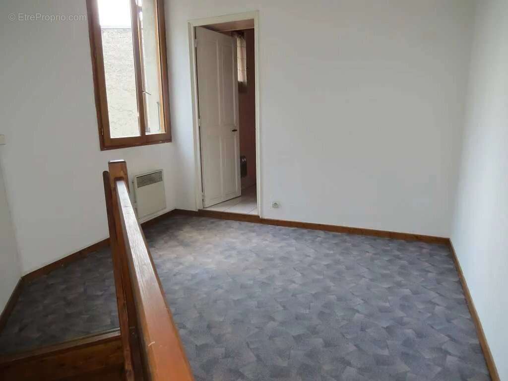 Appartement à MOIRANS