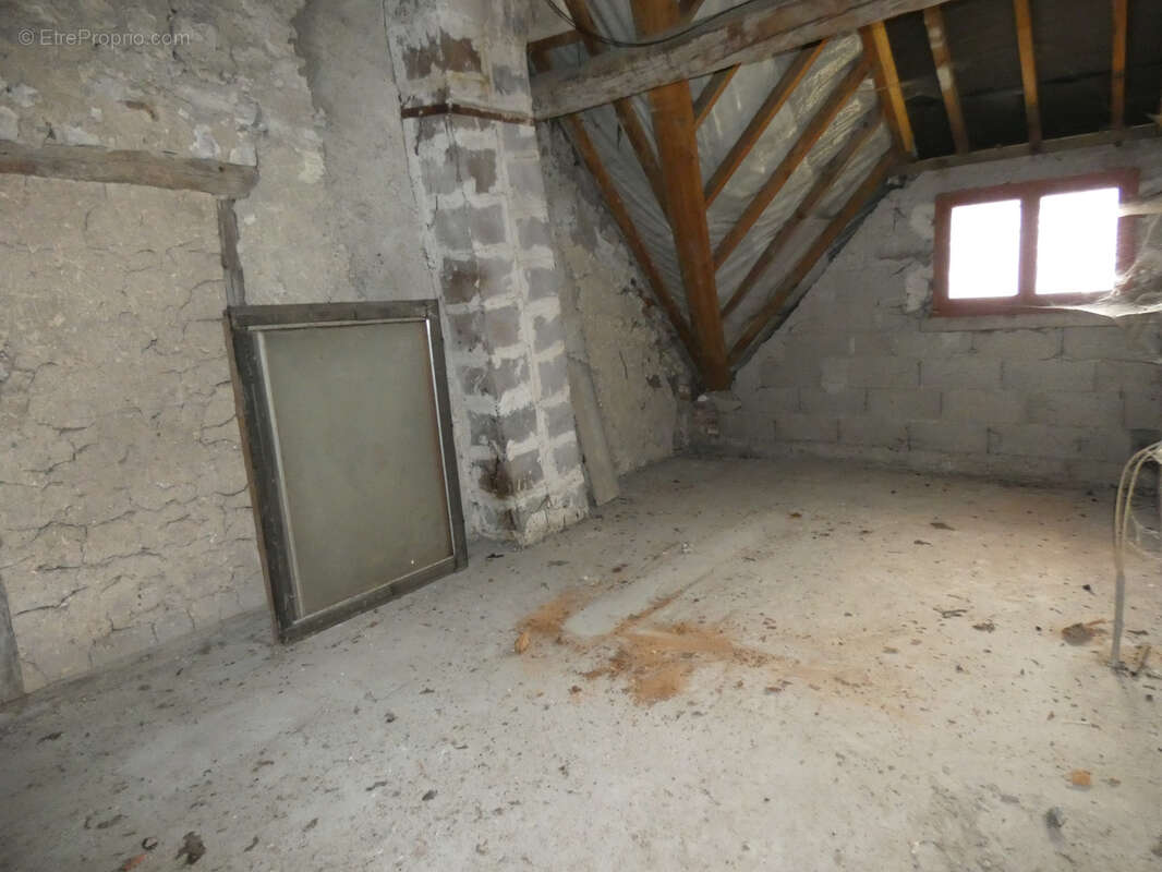 Maison à BUSSY-EN-OTHE