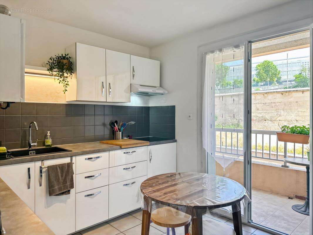 Appartement à ROMANS-SUR-ISERE