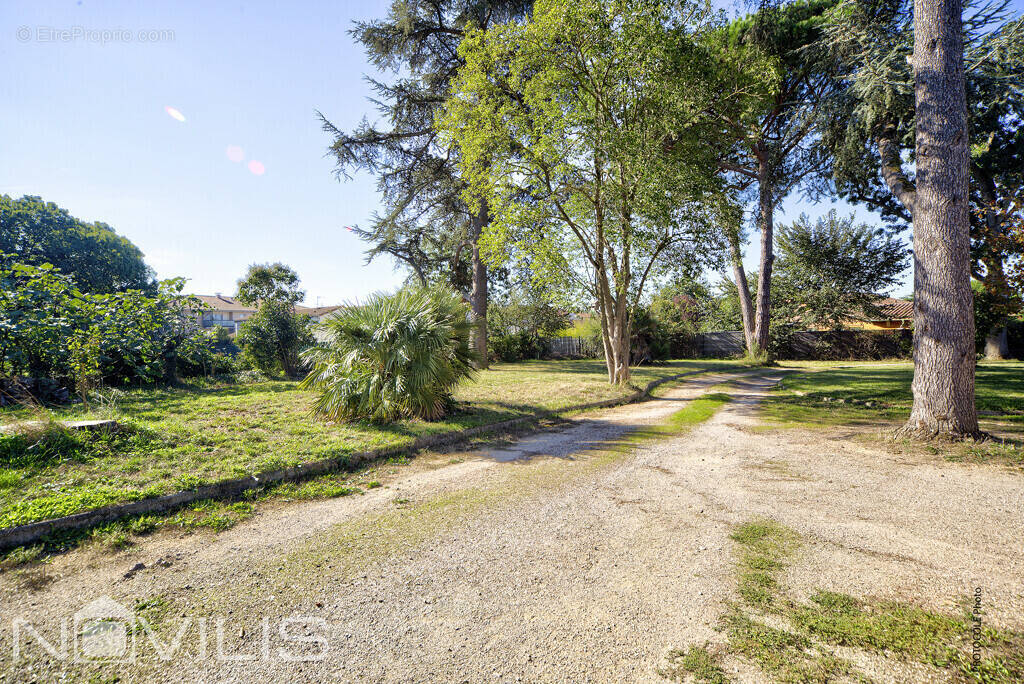 Terrain à GRATENTOUR